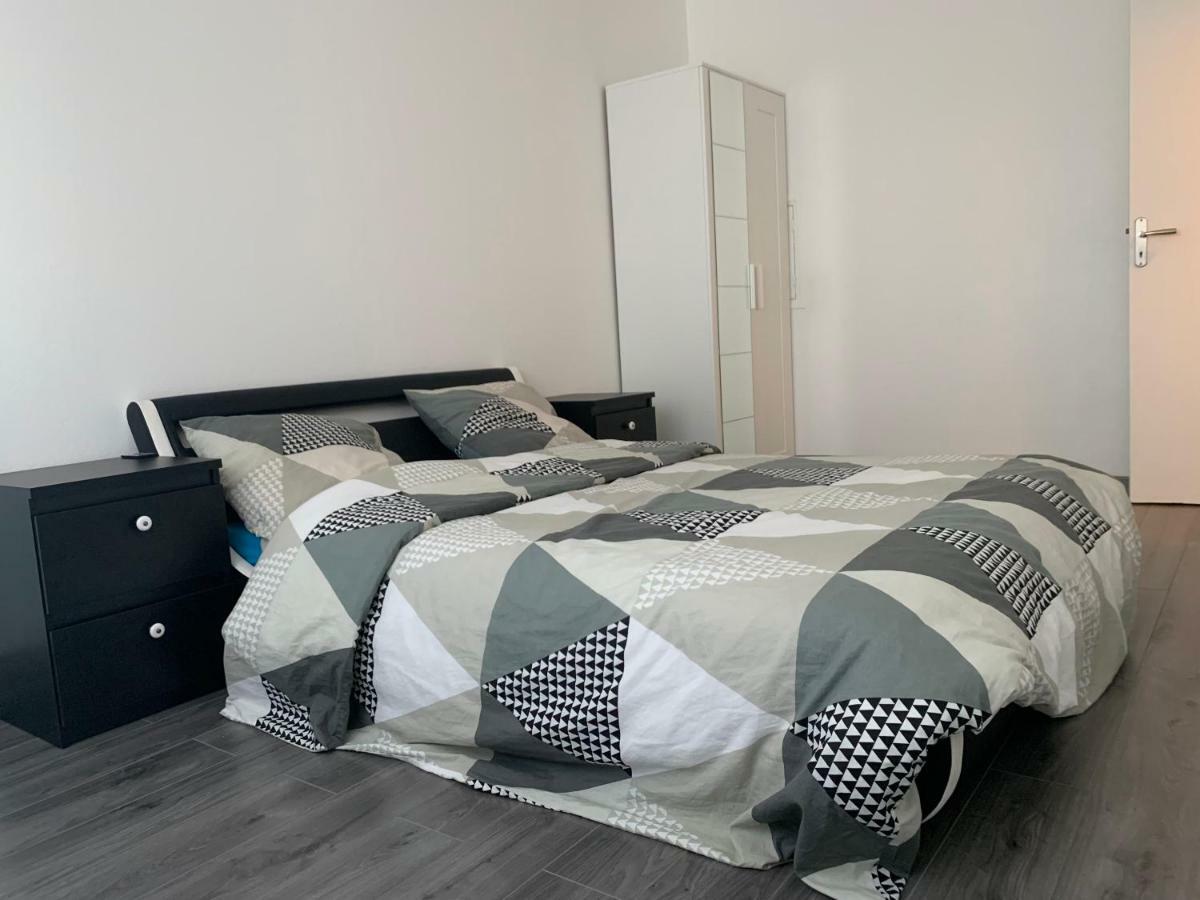 Grand Appartement A Louer Vue Sur Seine Melun Exterior foto